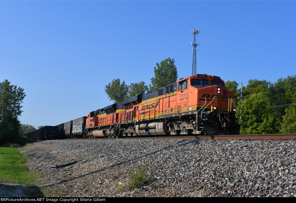 BNSF 5818